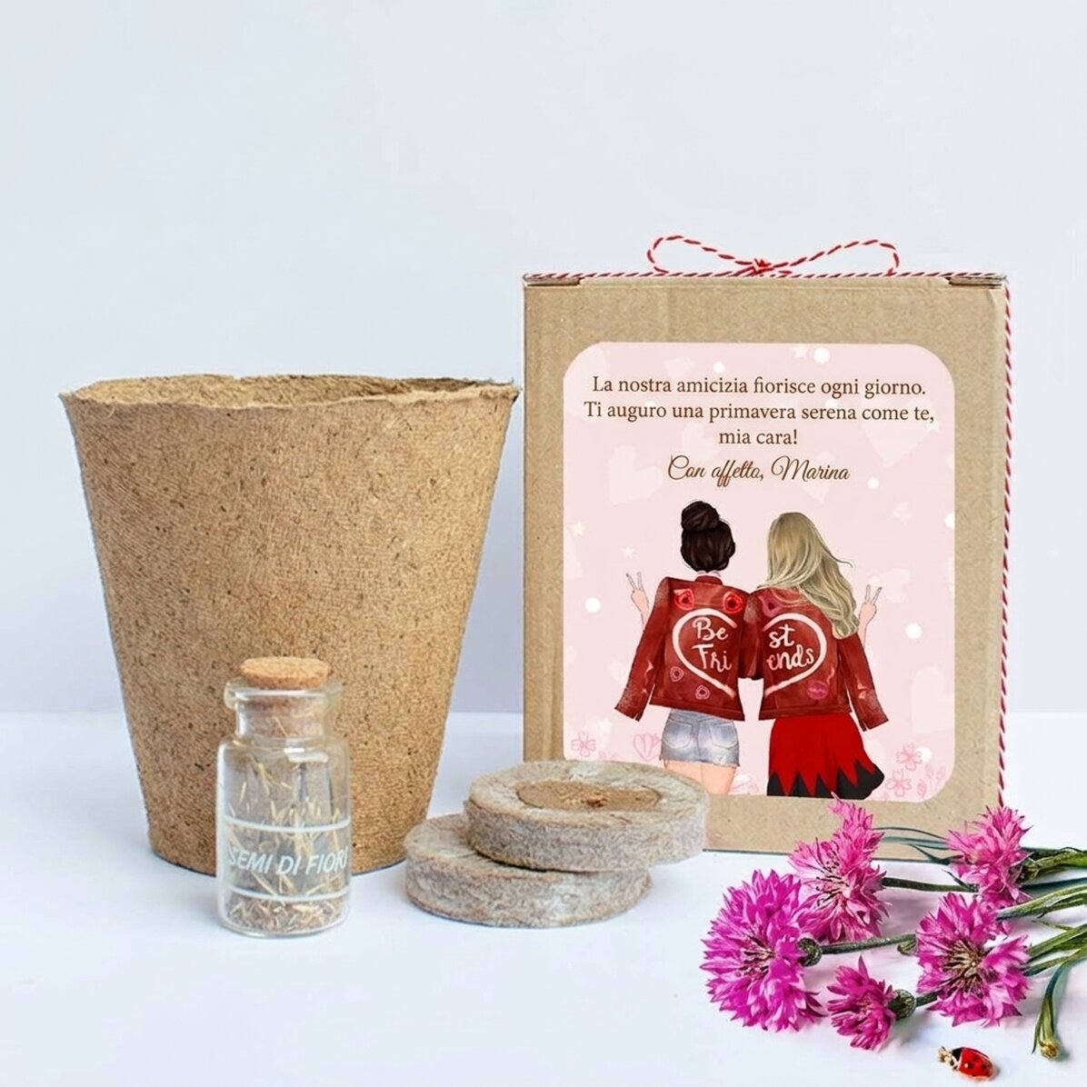 Kit per piantare fiori primaverili in una scatolina personalizzata con un messaggio per le amiche
