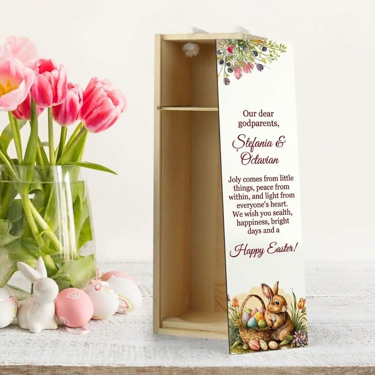 Scatola di vino personalizzata con un messaggio pasquale