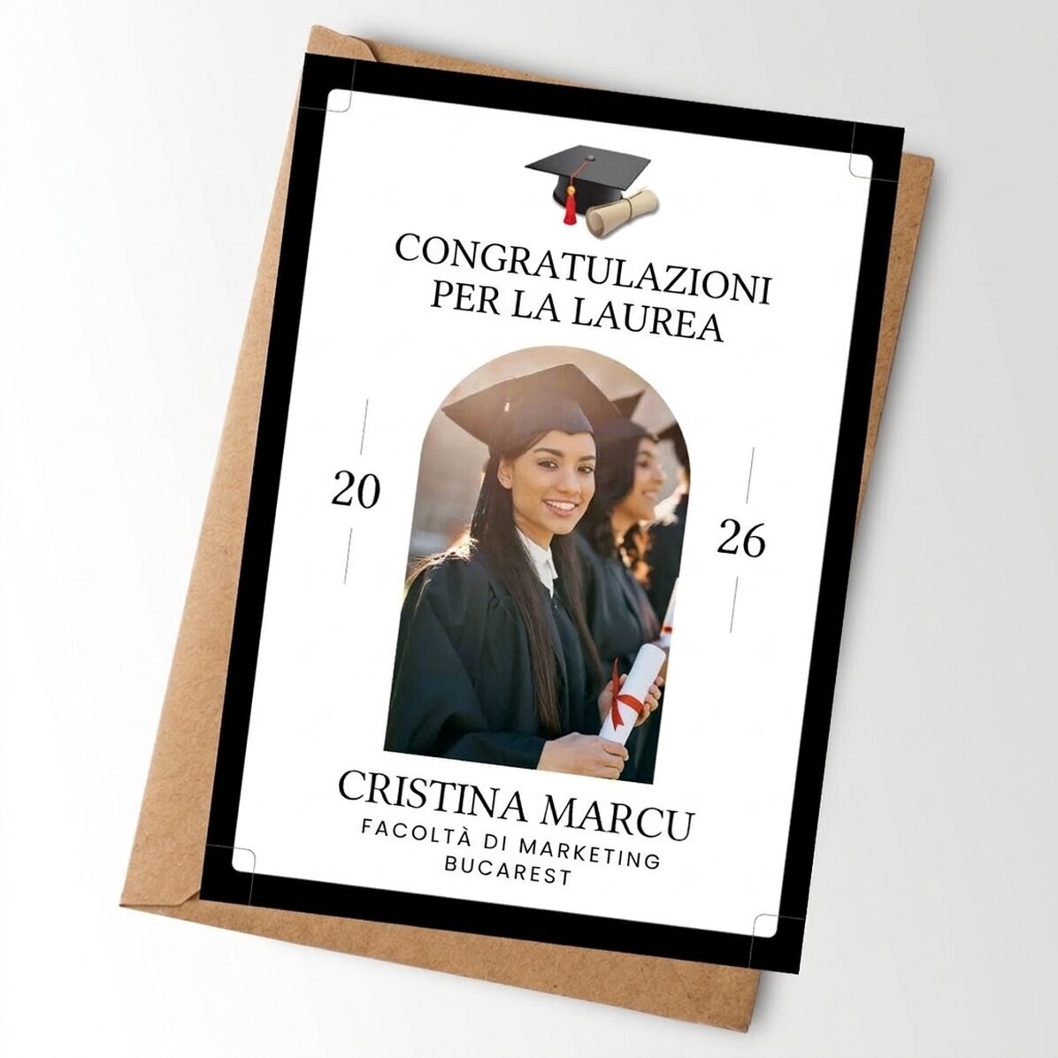 Biglietto personalizzato con foto e testo per la laurea