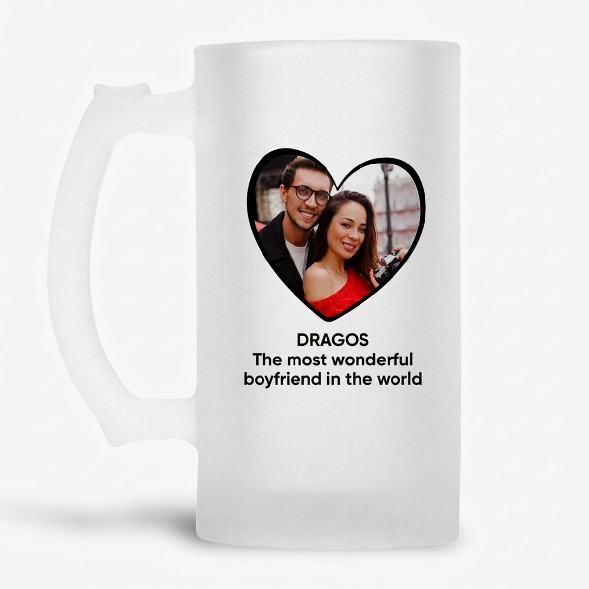 Boccale da birra personalizzato con una foto a forma di cuore e un messaggio