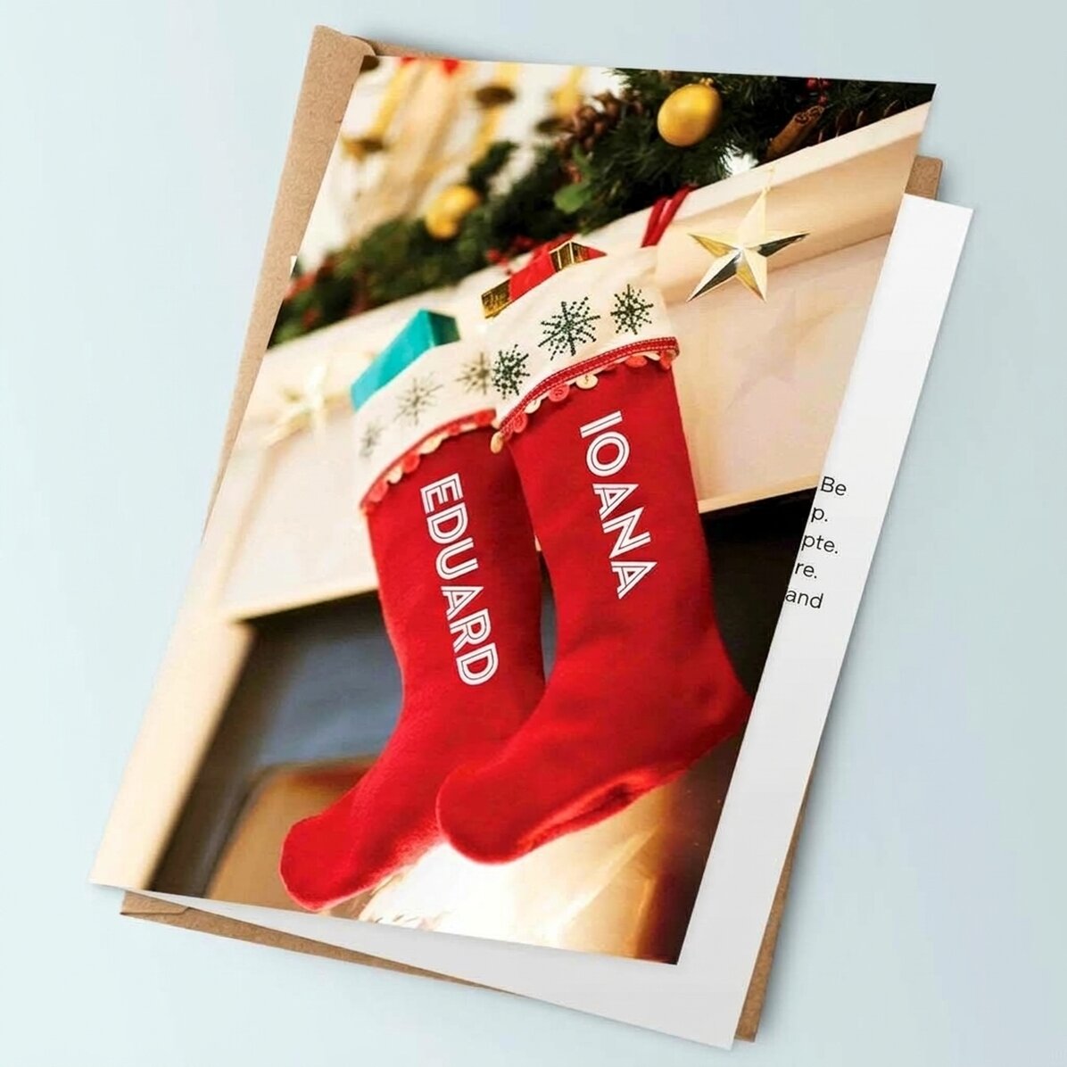 Biglietto di auguri di Natale personalizzato - calzini sul caminetto