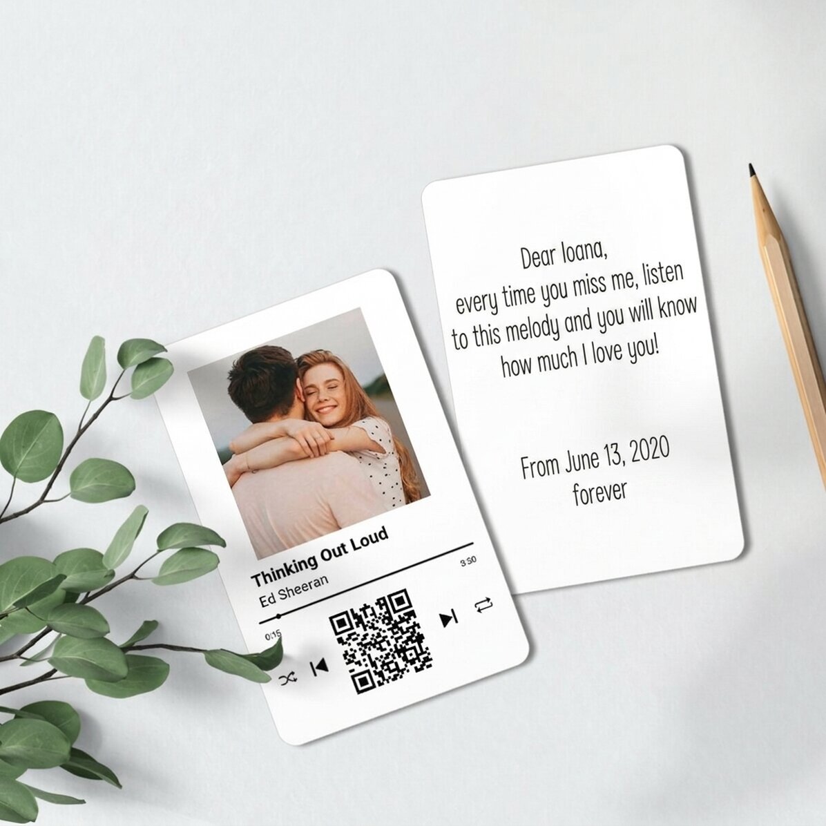 Tessera in alluminio personalizzata su entrambi i lati con foto, messaggio e codice QR - La nostra m