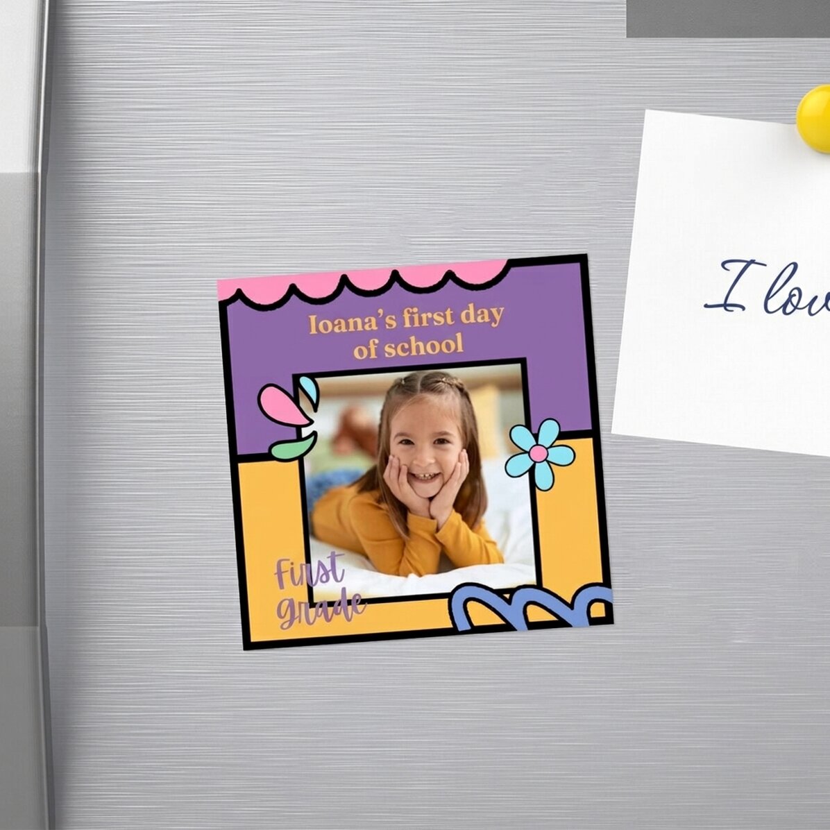 Magnete 10x10 personalizzato con una foto e un testo - Il primo giorno di scuola