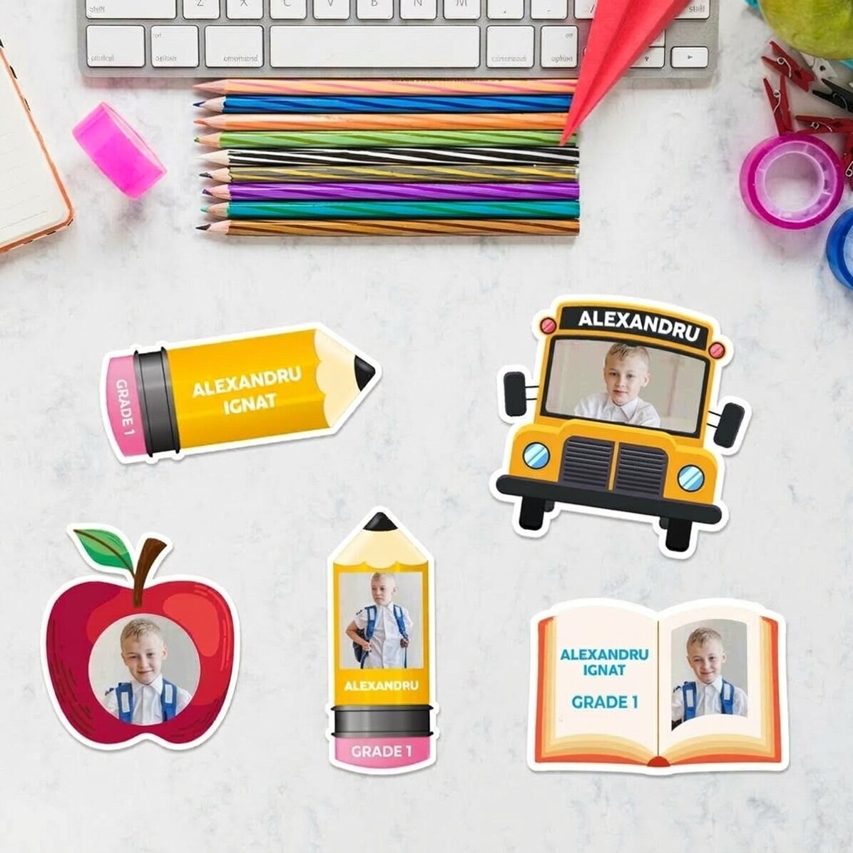 Set di 7 adesivi (etichette autoadesive) personalizzati per la scuola con 5 immagini e testo