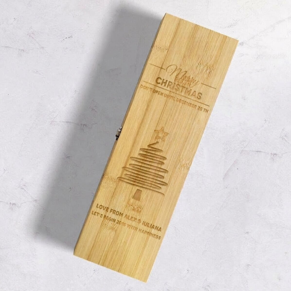 Scatola per vino in bambù con accessori, personalizzata con un messaggio - Star Christmas Tree