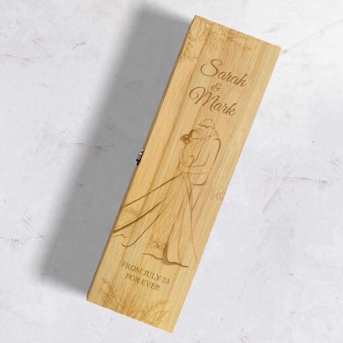 Scatola per vino in bambù con accessori, personalizzata con un messaggio - Matrimonio