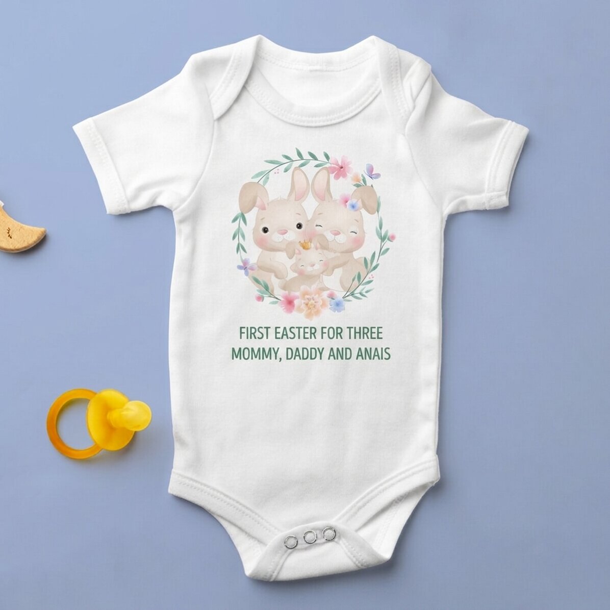 Body per bambini personalizzato con scritta - La prima Pasqua in tre