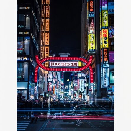 Poster: Strada illuminata a Tokyo, Giappone