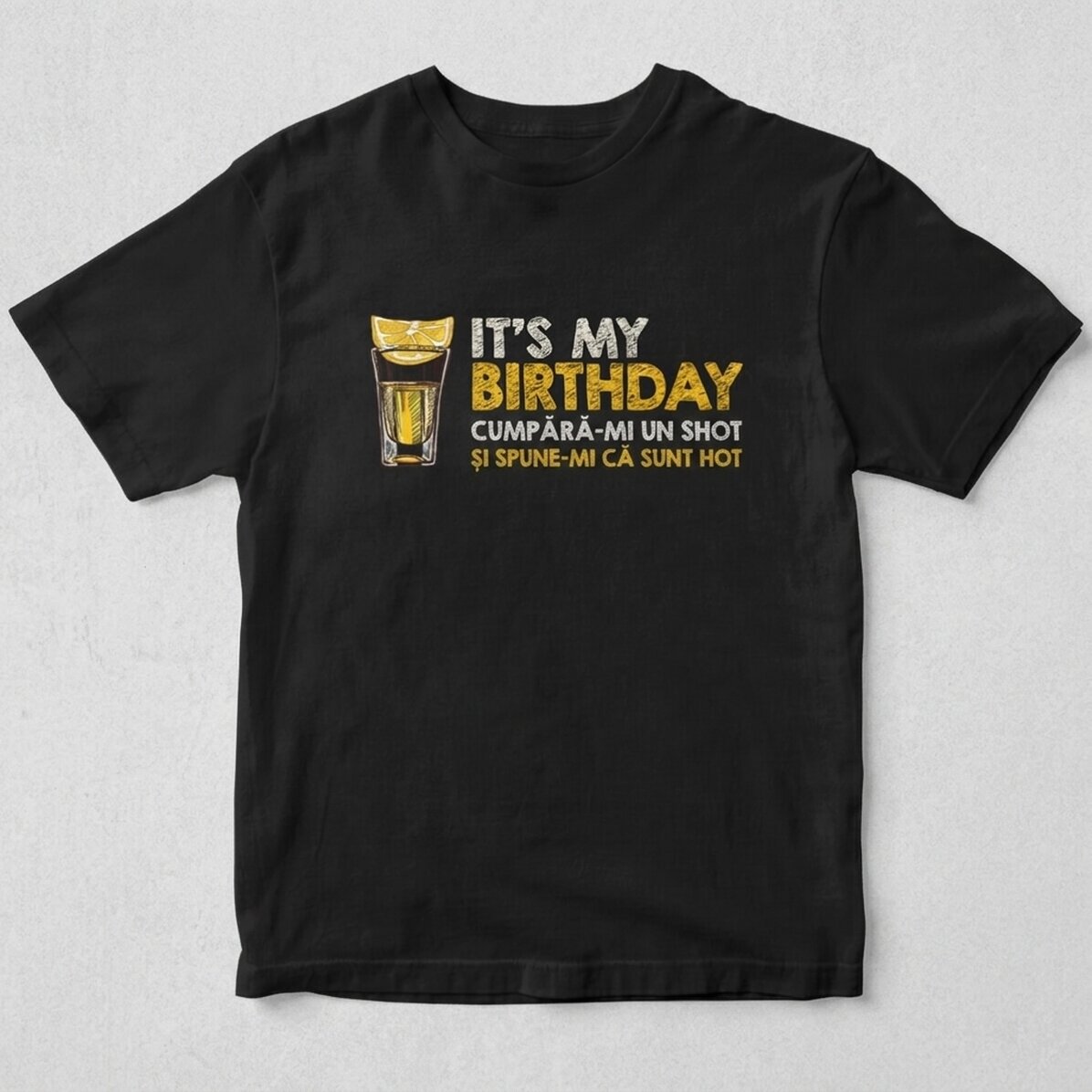 Maglietta in cotone personalizzata con scritta - Buy me a shot