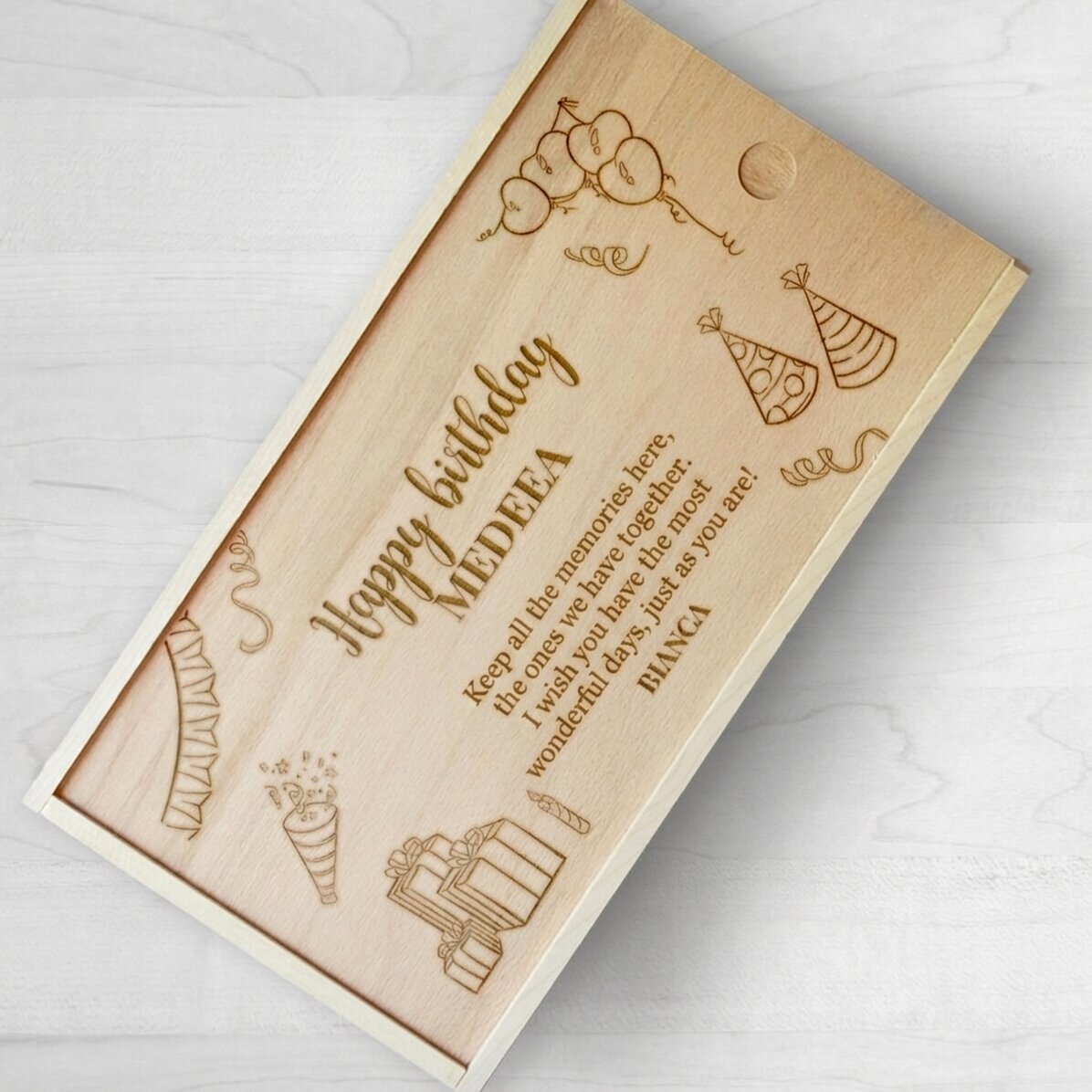 Scatola regalo personalizzata in legno con messaggio - Buon compleanno