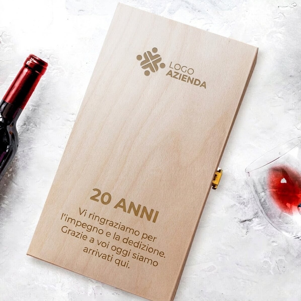 Confezione personalizzata per due bottiglie di vino con logo e messaggio