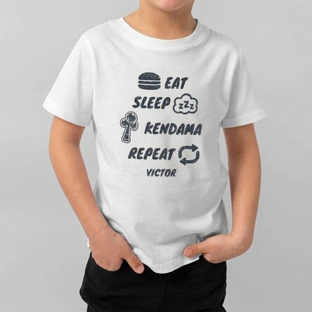 Maglietta in cotone per bambini personalizzata con la scritta: "Eat, sleep, kendama, repeat"