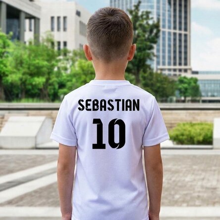 Maglietta sportiva per bambini personalizzata sul retro con nome e numero - modello da calcio