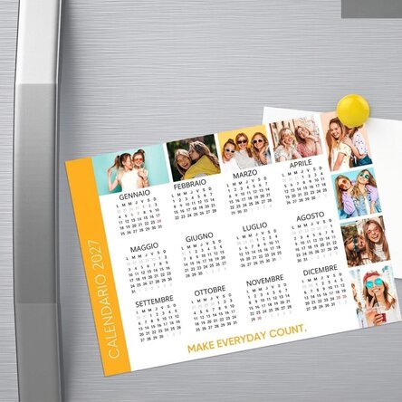 Calendario magnetico personalizzato con 8 foto e un messaggio
