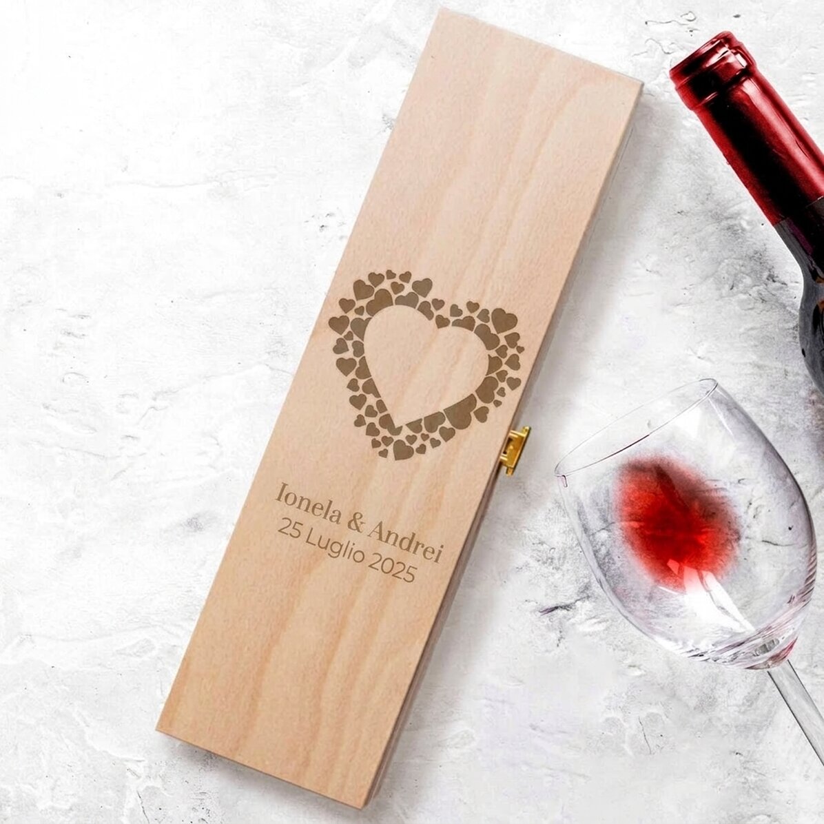 Scatola per vino personalizzata - modello a cuoricini