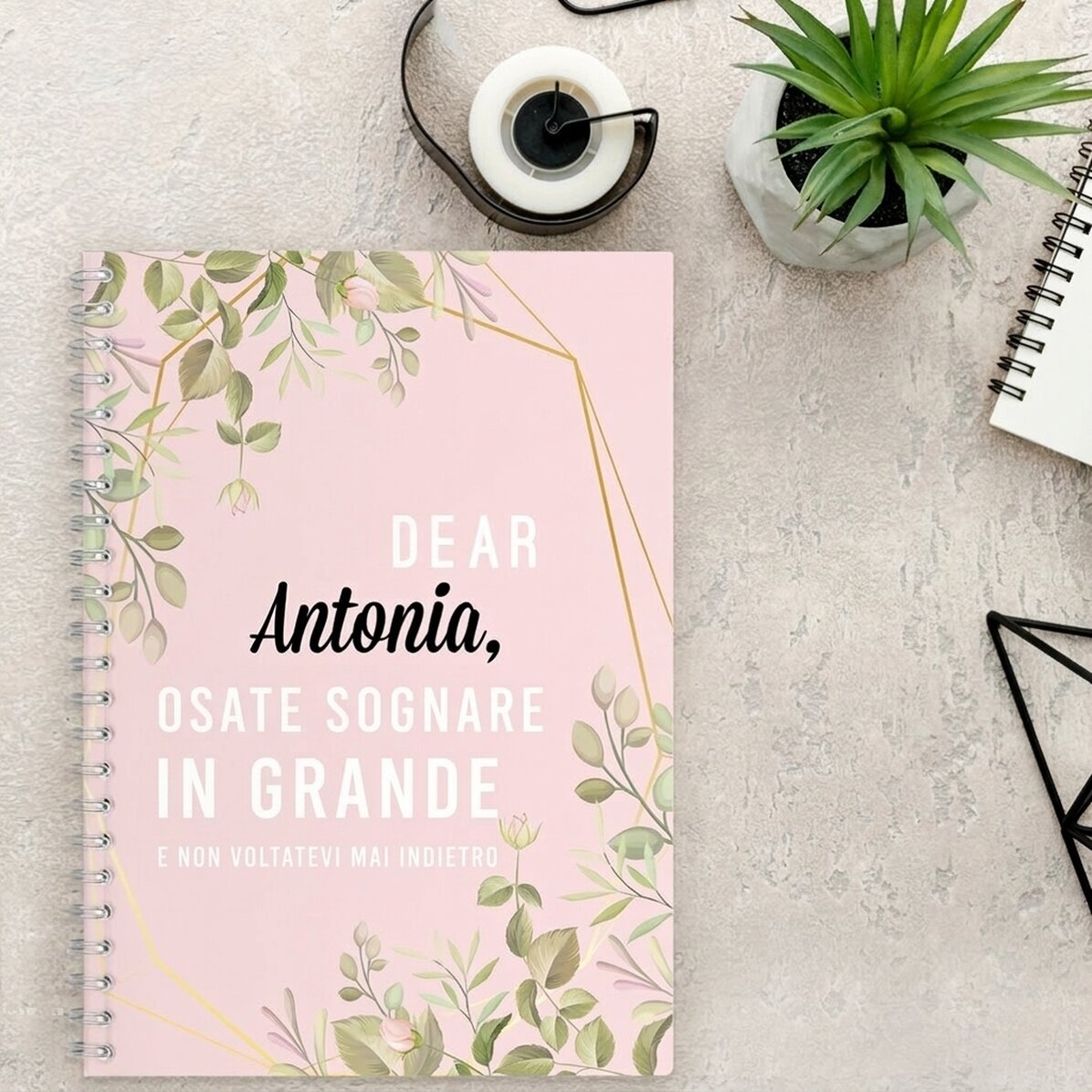 Taccuino personalizzato con motivi floreali "Dear Antonia"