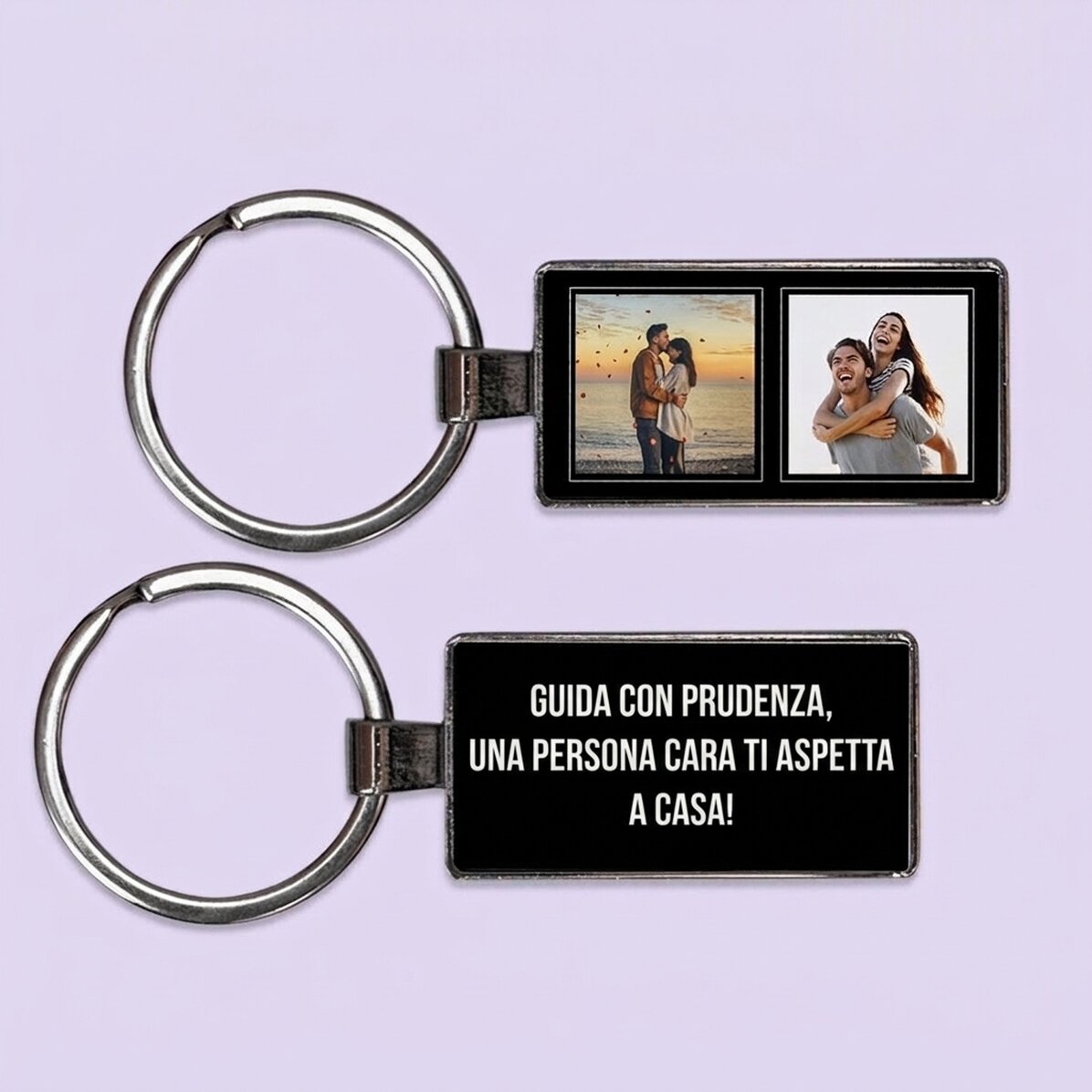 Portachiavi personalizzato con due foto quadrate e una scritta