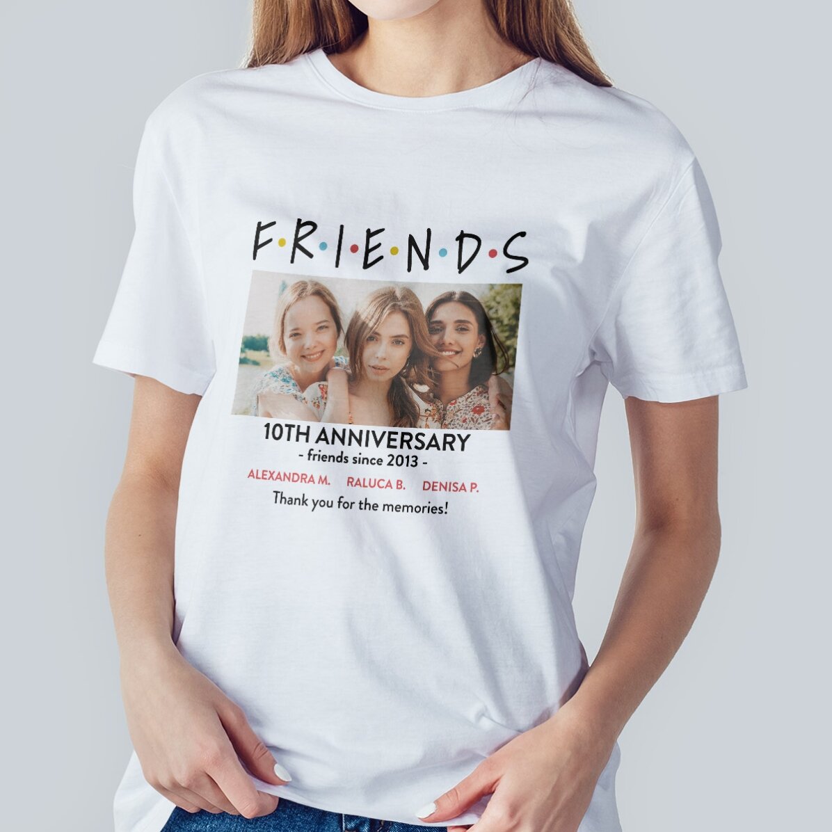 Personalised cotton T-shirt with a photo and message - FRIENDS