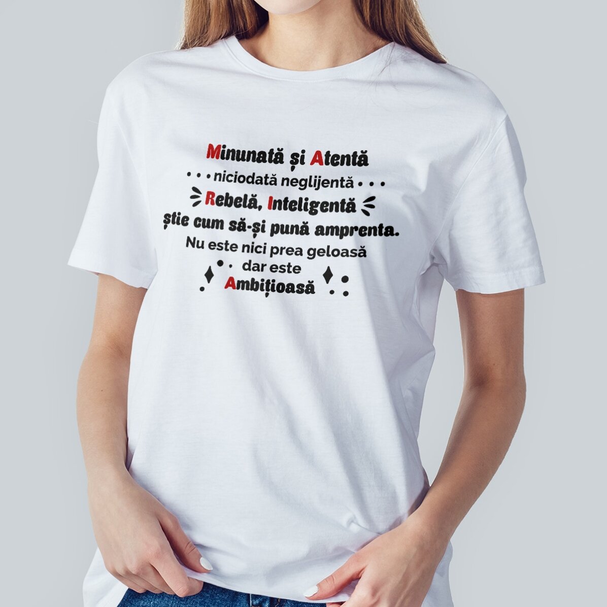 Maglietta in cotone personalizzata con scritta - M.A.R.I.A.