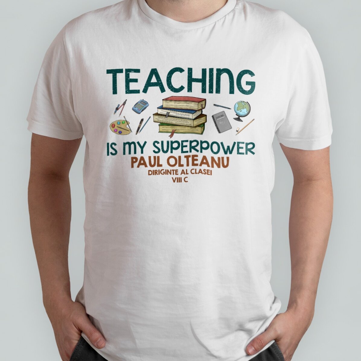 Maglietta in cotone personalizzata con la scritta "Teaching is my superpower"