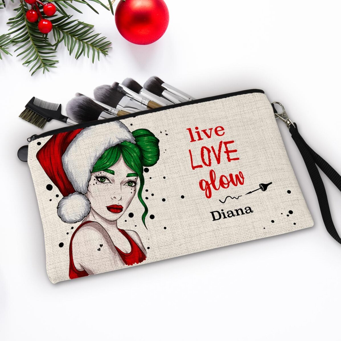 Kit trucco personalizzato con la scritta “Live Love Glow”