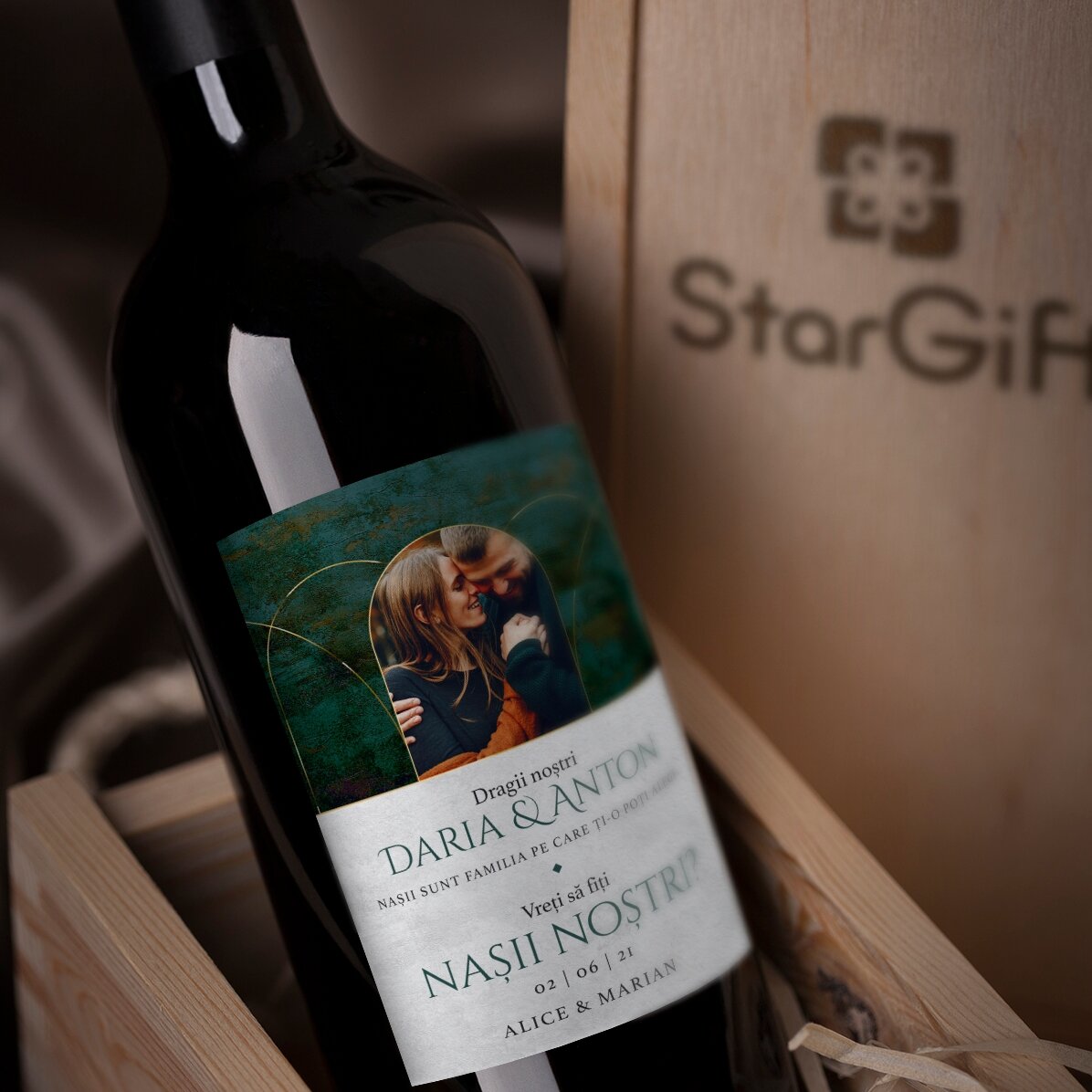 Vino personalizzato con testo e 1 foto - Volete essere i nostri padrini?